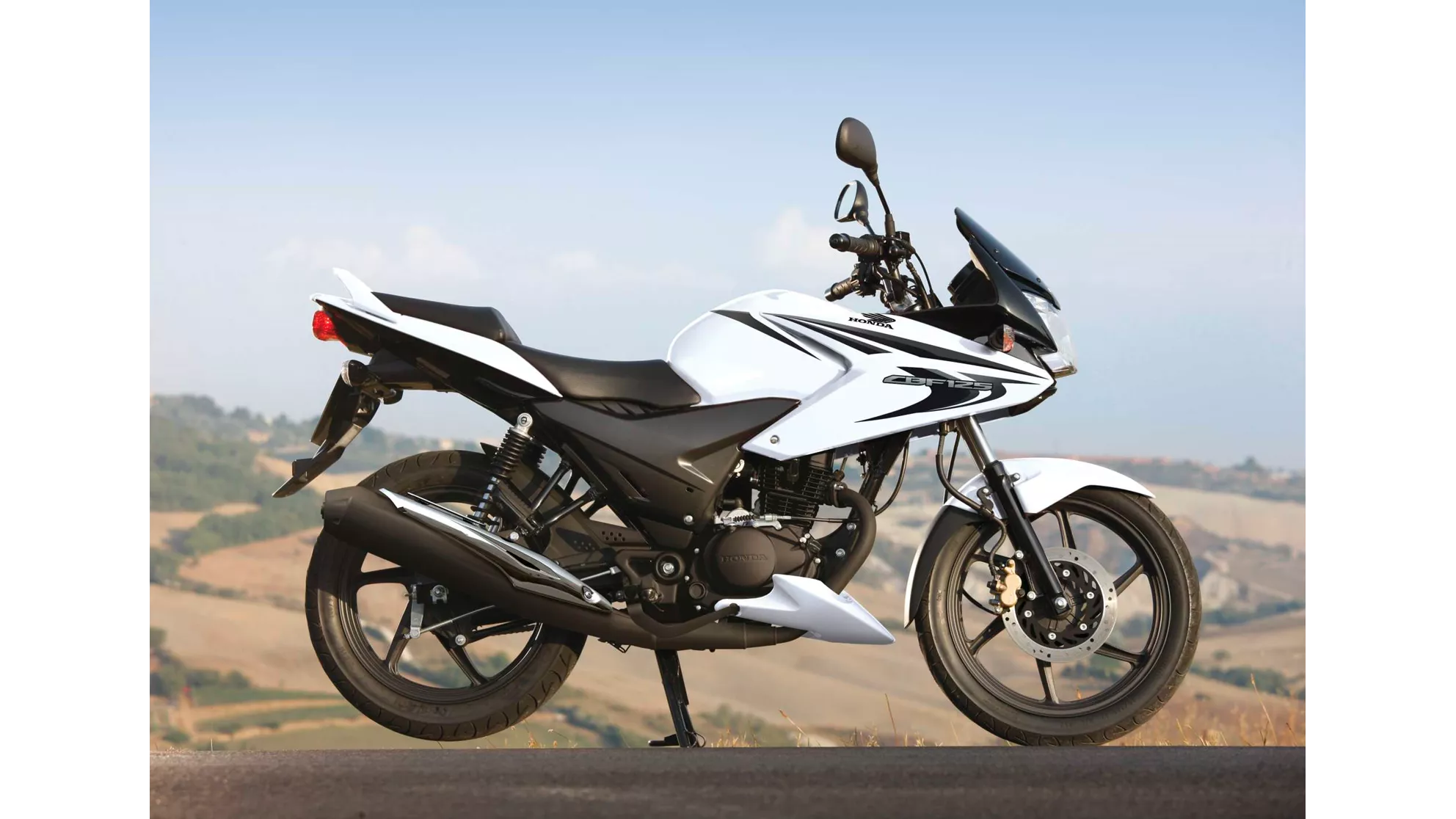 Honda CBF 125 - Image 7 Honda CBF 125 - Image 7