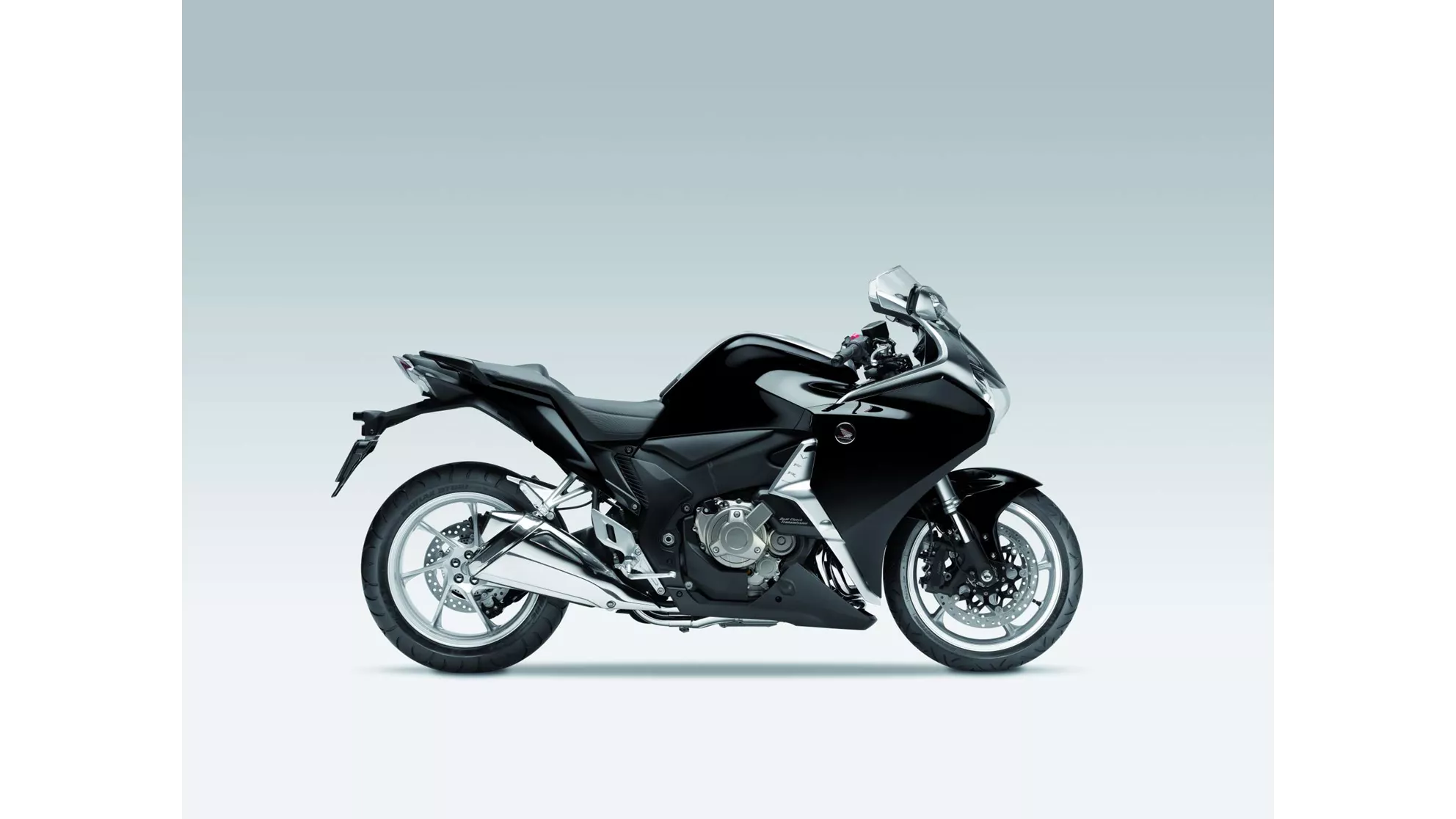 Honda VFR 1200 F - Image 3 Honda VFR 1200 F - Image 3