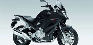 Honda VFR800X Crossrunner 2014 vs BMW F 750 GS 2018