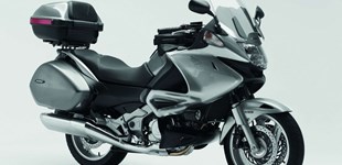 Honda NT700V Deauville 2014 vs Honda NC750X 2025