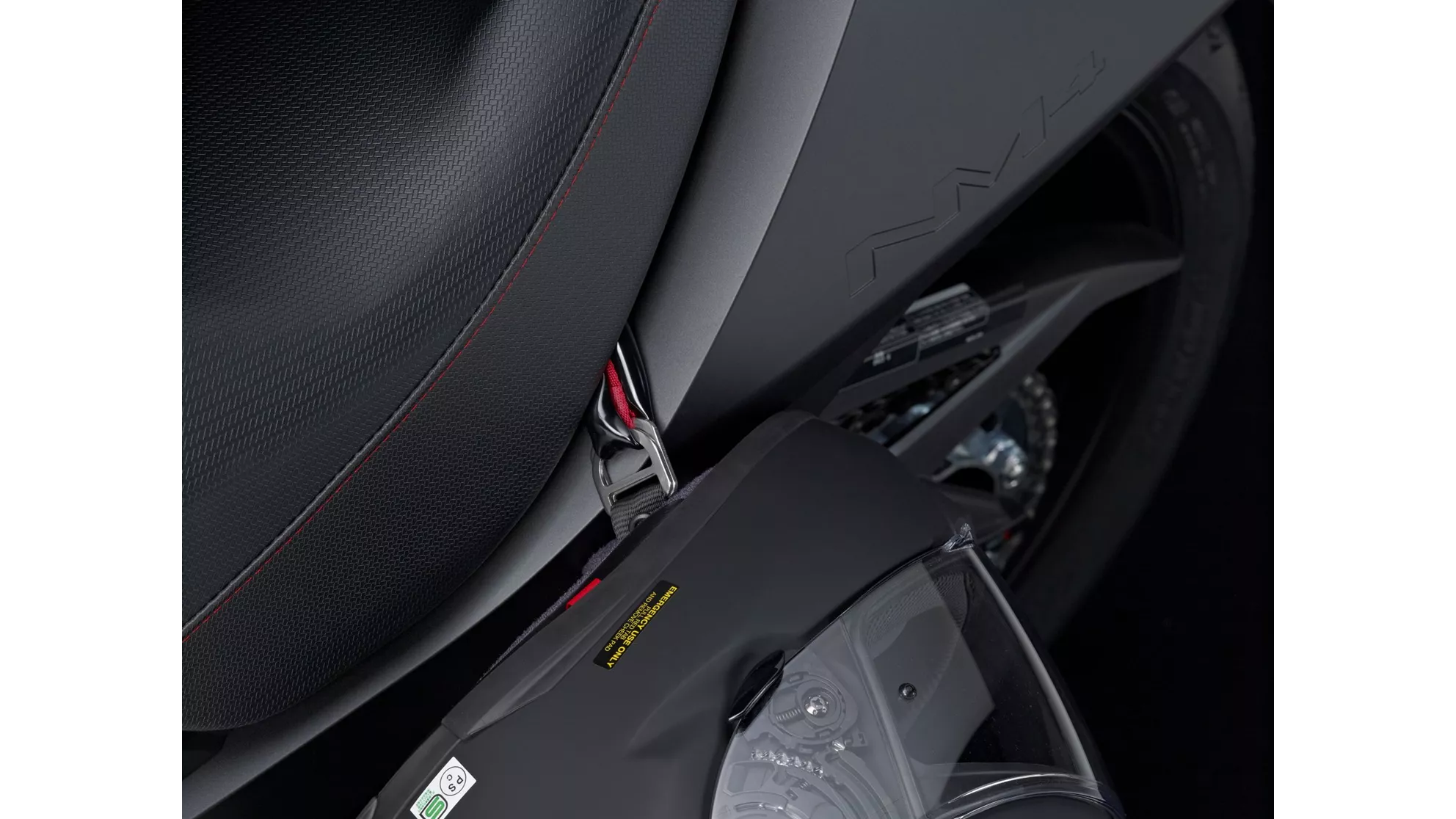 Honda NM4 Vultus - Image 5 Honda NM4 Vultus - Image 5