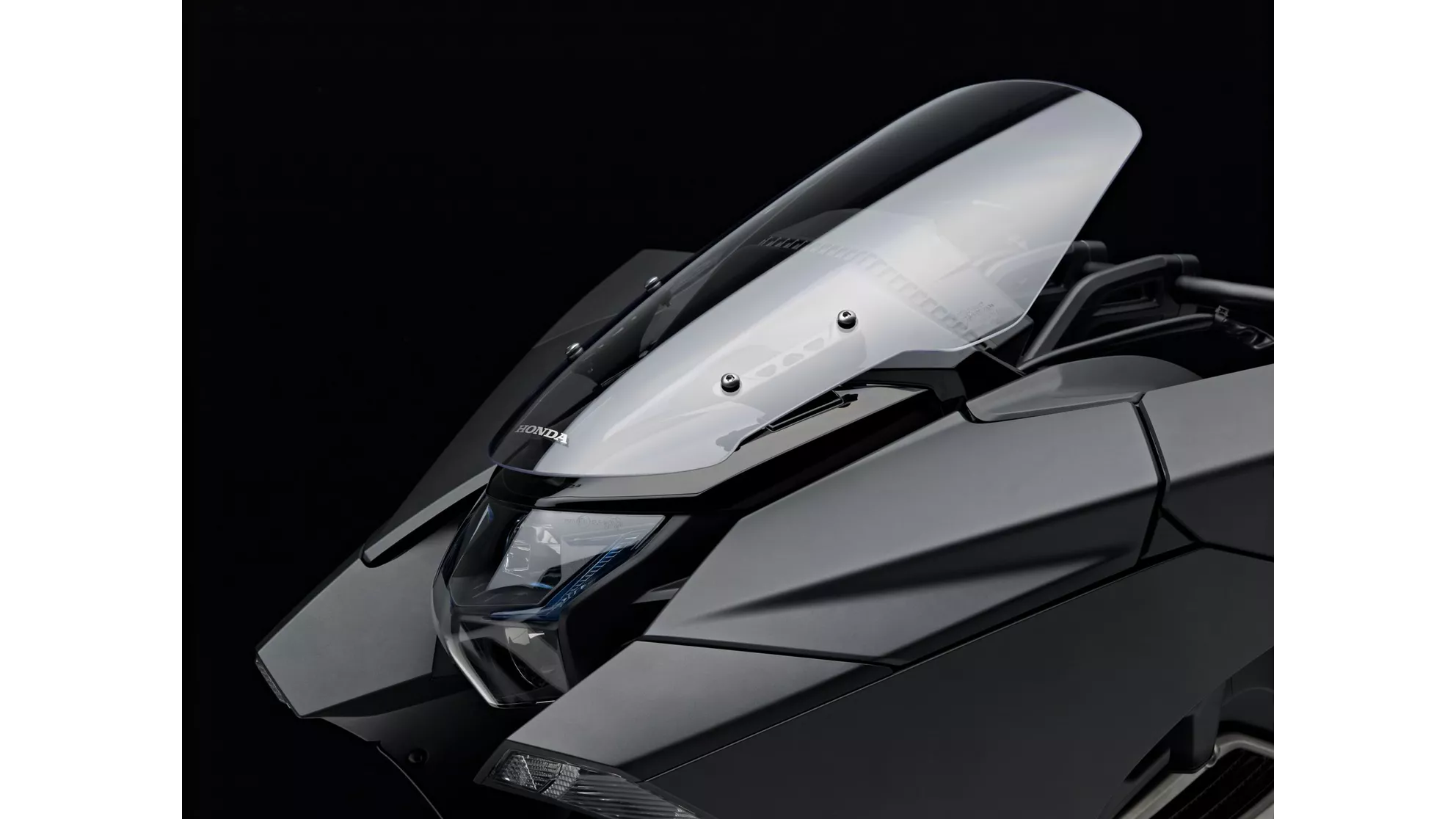 Honda NM4 Vultus - Image 10 Honda NM4 Vultus - Image 10