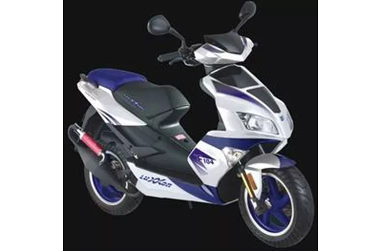 Luxxon F104 Sport 2014 Luxxon F104 Sport 2014