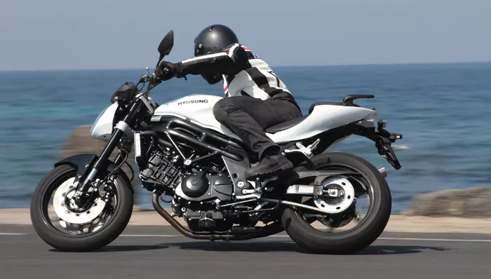 Hyosung GT 650i Naked Hyosung GT 650i Naked