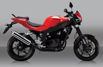 Hyosung GT 250i Naked 2014 - Bild 3