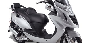 Kymco Grand Dink 125 2014 vs Yamaha NMAX 125 2021
