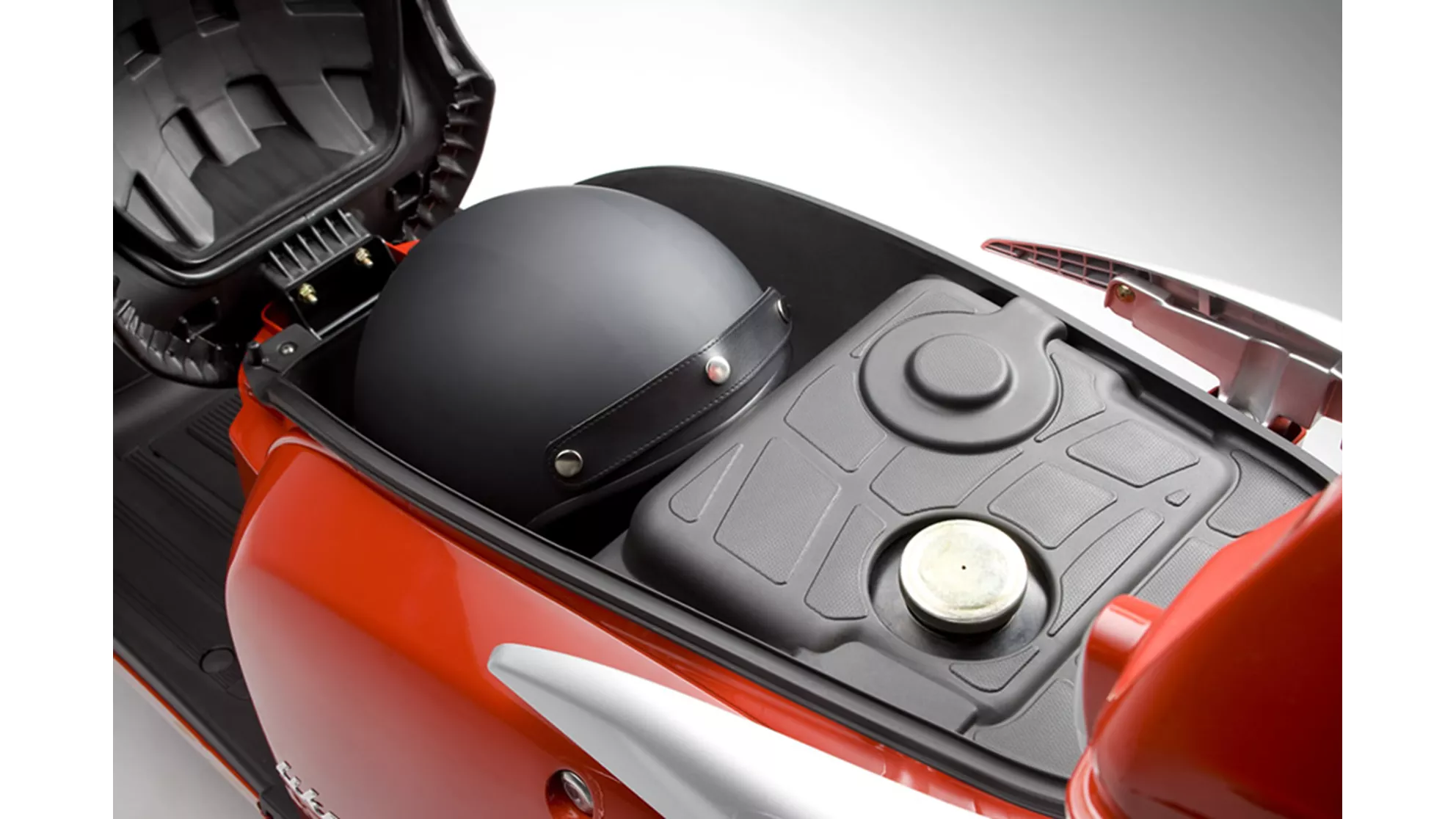 Kymco Like 125 - Image 9 Kymco Like 125 - Image 9