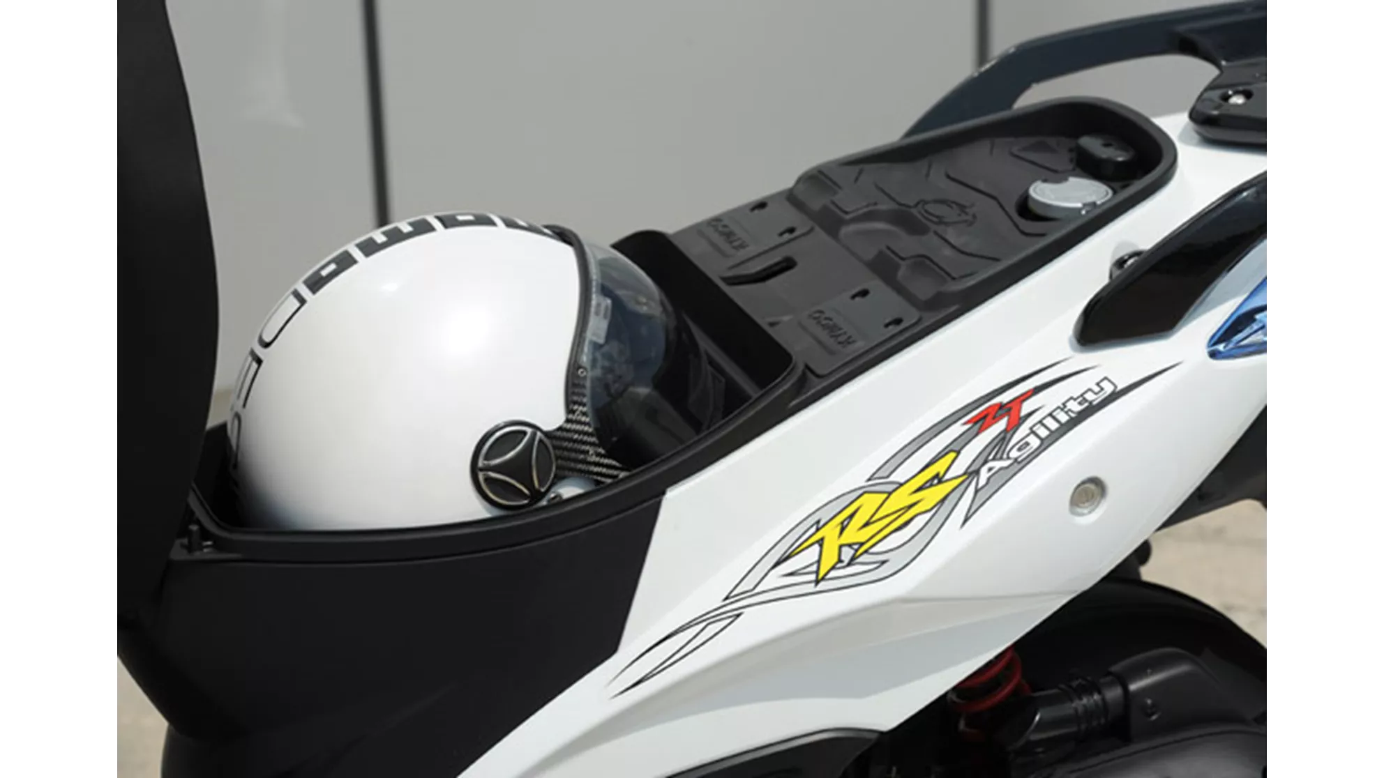 Kymco Agility RS Naked 50 - Image 4 Kymco Agility RS Naked 50 - Image 4