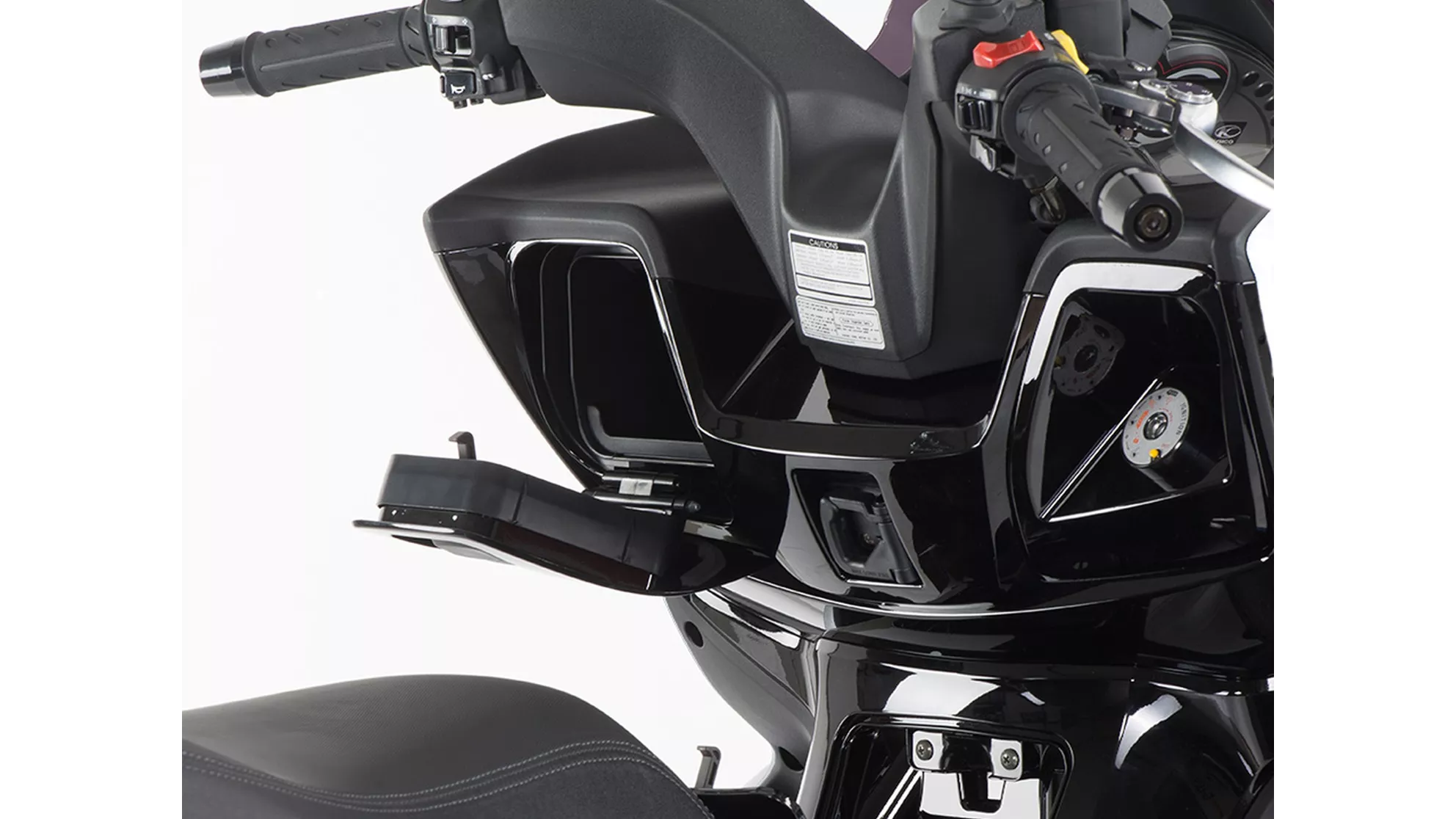 Kymco K-XCT 125i - Image 5 Kymco K-XCT 125i - Image 5