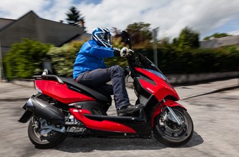Kymco G-Dink 300i 2014 - Bild 2