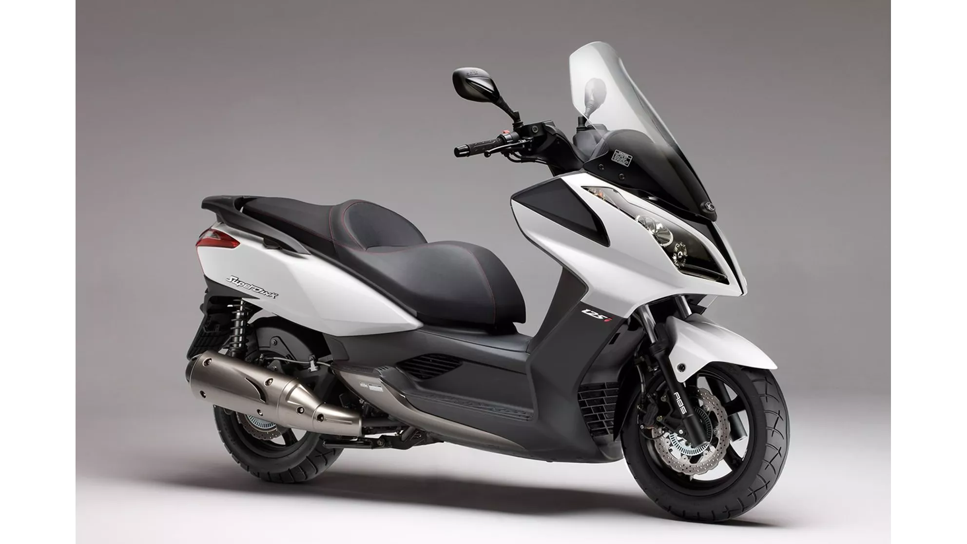 Kymco Superdink 125i - Image 9 Kymco Superdink 125i - Image 9