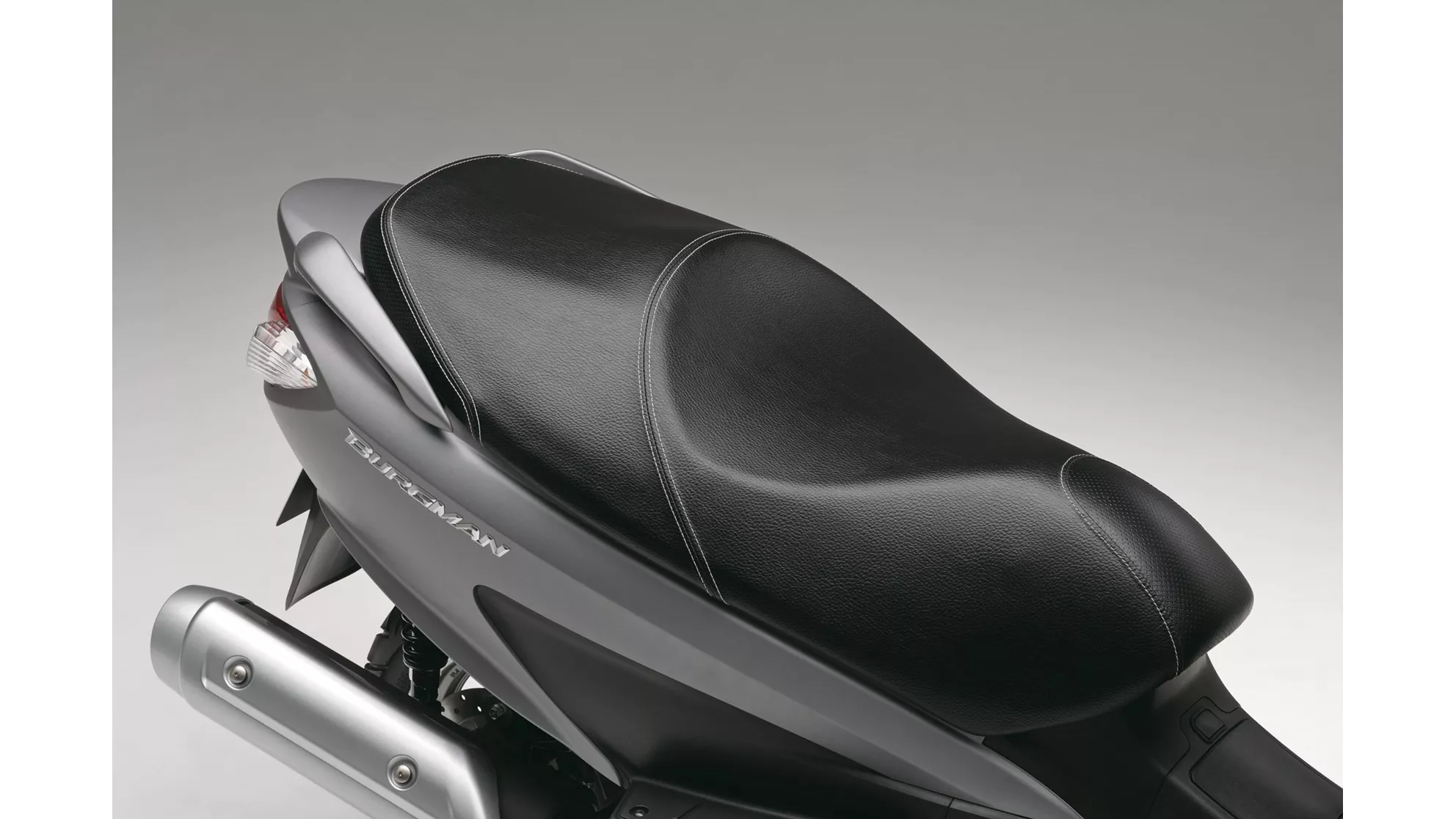 Suzuki Burgman 125 - Image 9 Suzuki Burgman 125 - Image 9