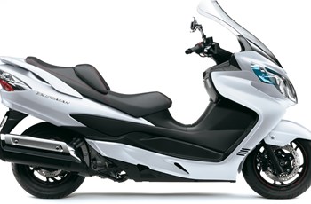 Suzuki Burgman 400 2014 - Bild 6 Suzuki Burgman 400 2014 - Bild 6