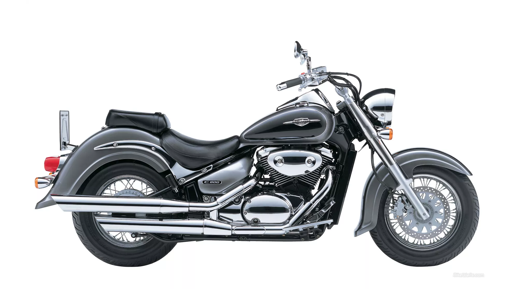 Suzuki Intruder C800C - Image 2 Suzuki Intruder C800C - Image 2