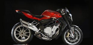 MV Agusta Brutale 1090 R 2014 vs Polini 910 GP3 Reverse 2009 MV Agusta Brutale 1090 R 2014 vs Polini 910 GP3 Reverse 2009