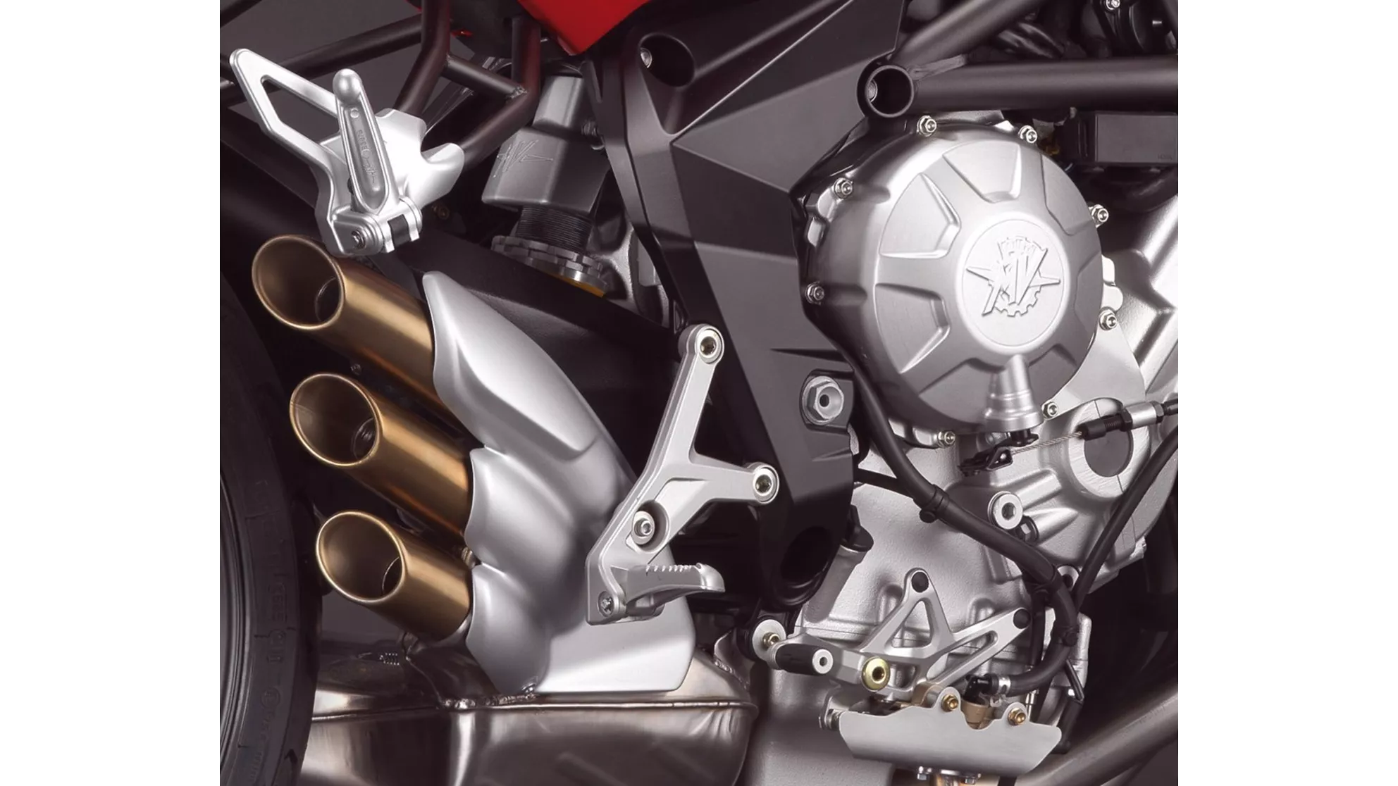 MV Agusta Brutale 675 - Image 3 MV Agusta Brutale 675 - Image 3