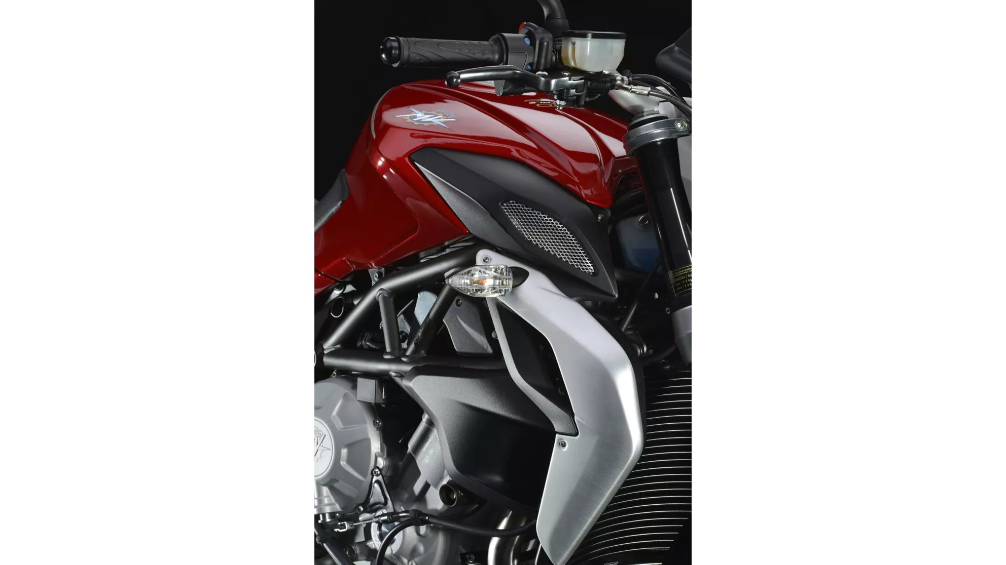 MV Agusta Brutale 800 - Image 2 MV Agusta Brutale 800 - Image 2