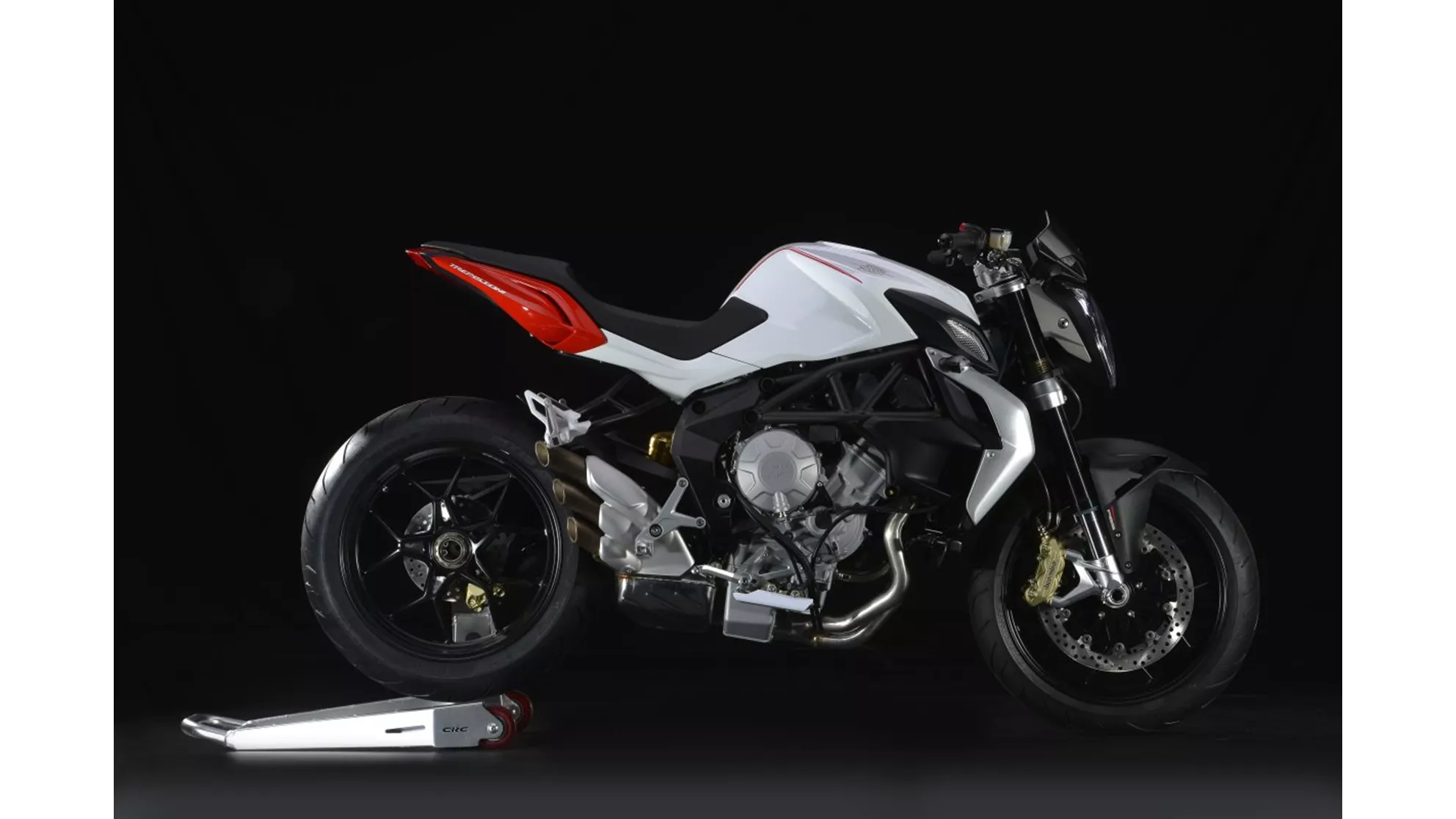 MV Agusta Brutale 800 - Image 4 MV Agusta Brutale 800 - Image 4