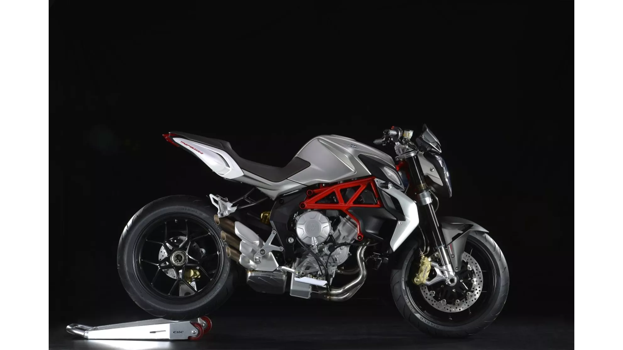 MV Agusta Brutale 800 - Image 5 MV Agusta Brutale 800 - Image 5