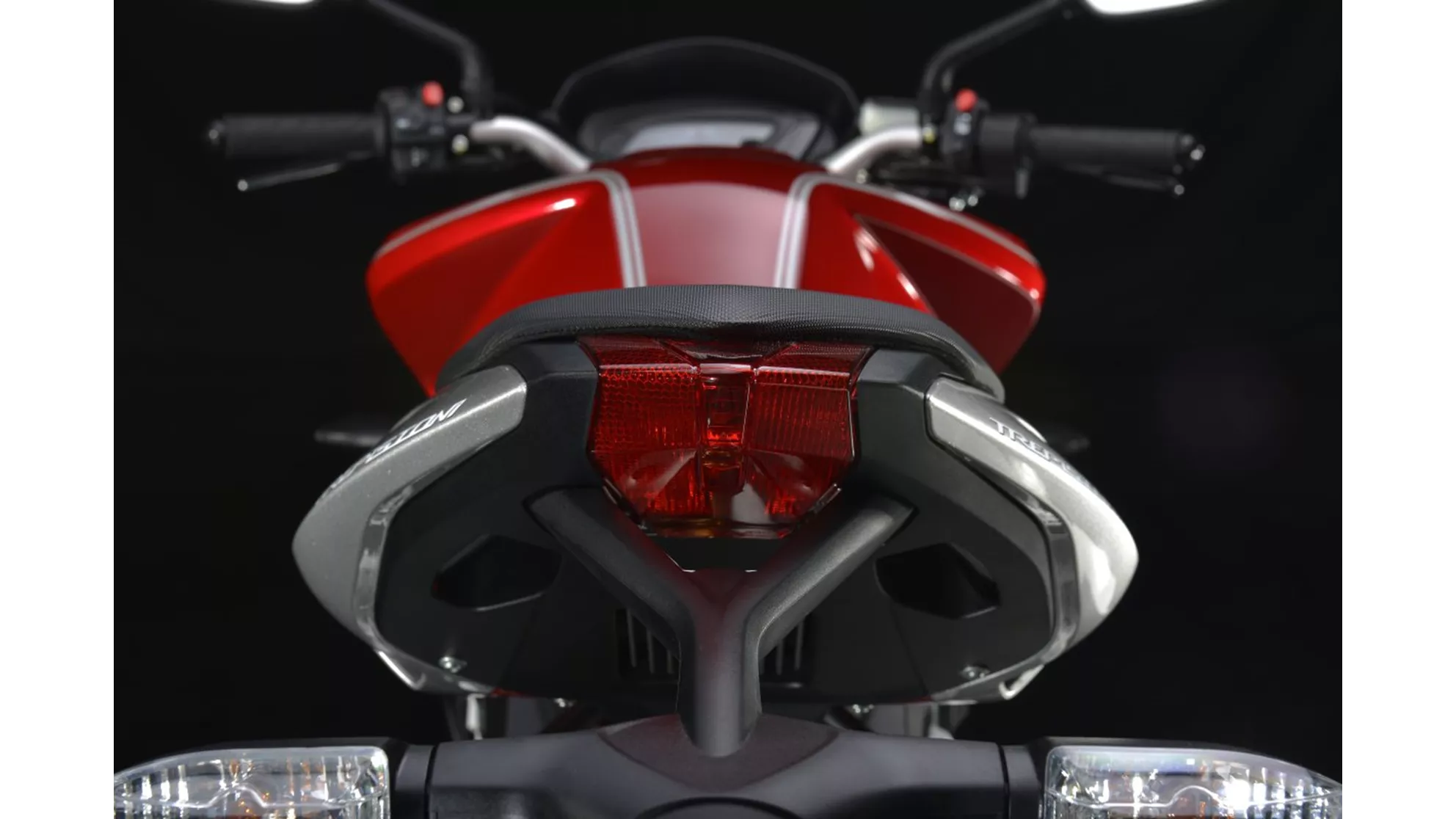 MV Agusta Brutale 800 - Image 7 MV Agusta Brutale 800 - Image 7