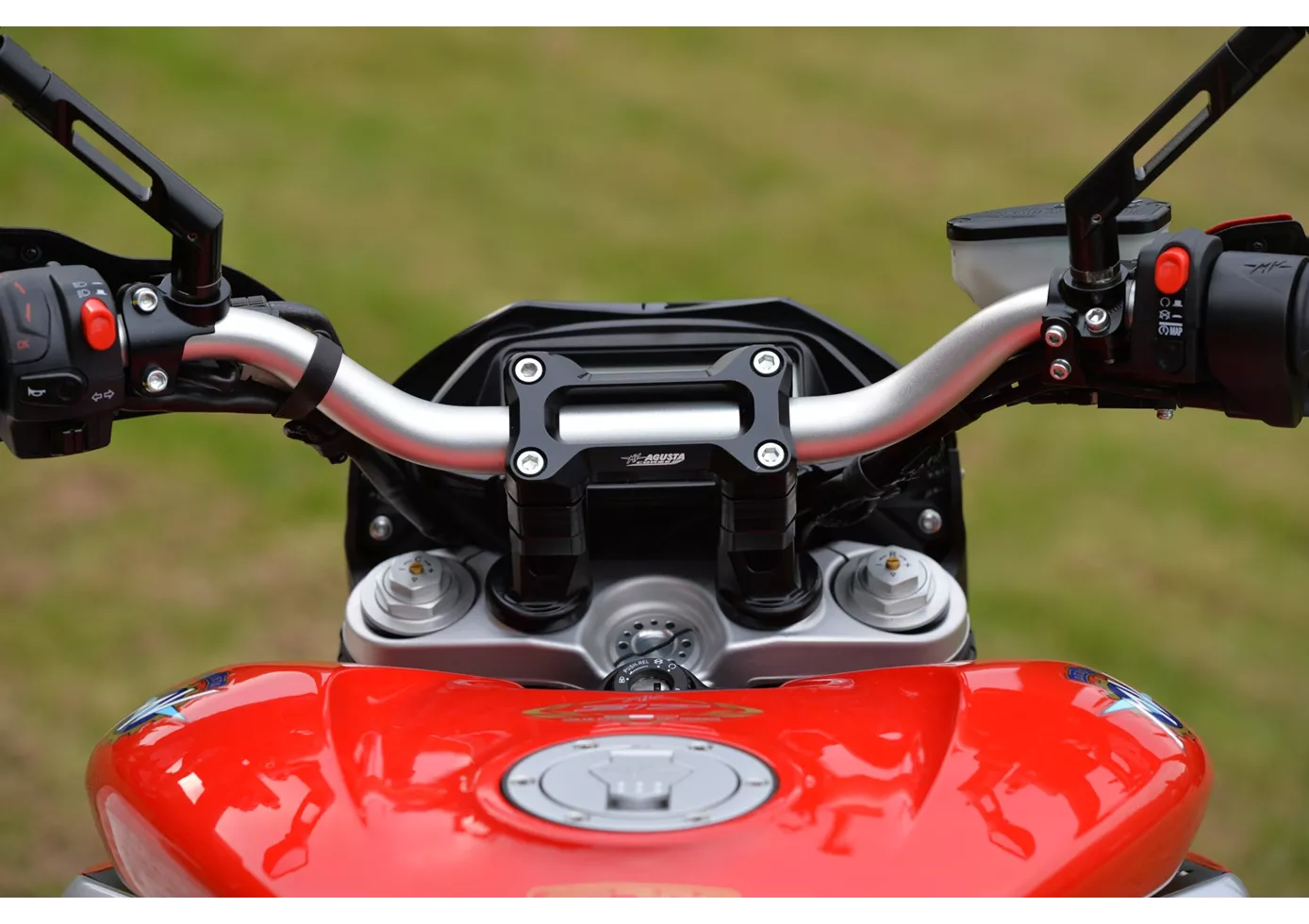 MV Agusta Rivale 800 2014 MV Agusta Rivale 800 2014