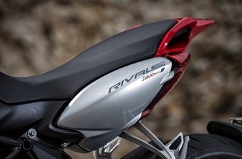 MV Agusta Rivale 800 2014 - Bild 13 MV Agusta Rivale 800 2014 - Bild 13