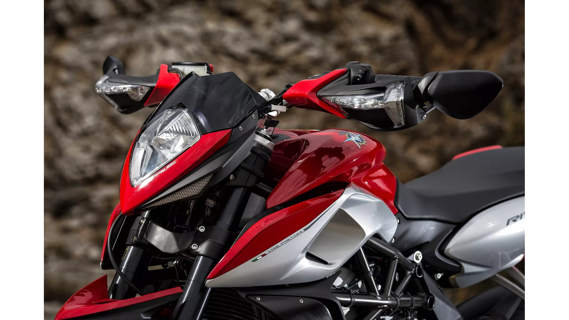 MV Agusta Rivale 800 - Image 12 MV Agusta Rivale 800 - Image 12