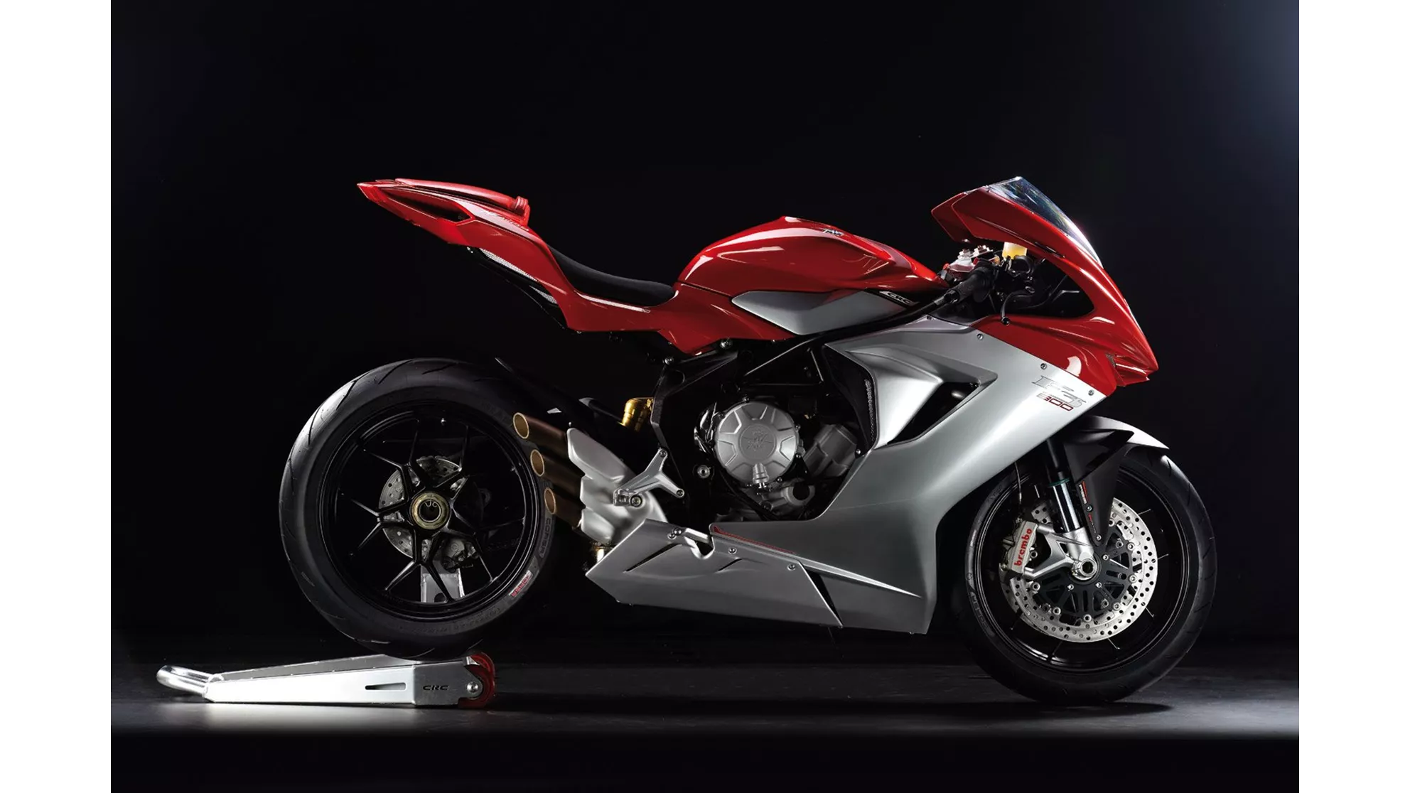 MV Agusta F3 800 - Image 5 MV Agusta F3 800 - Image 5