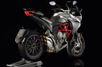 MV Agusta Turismo Veloce 800 2014 - Bild 2 MV Agusta Turismo Veloce 800 2014 - Bild 2