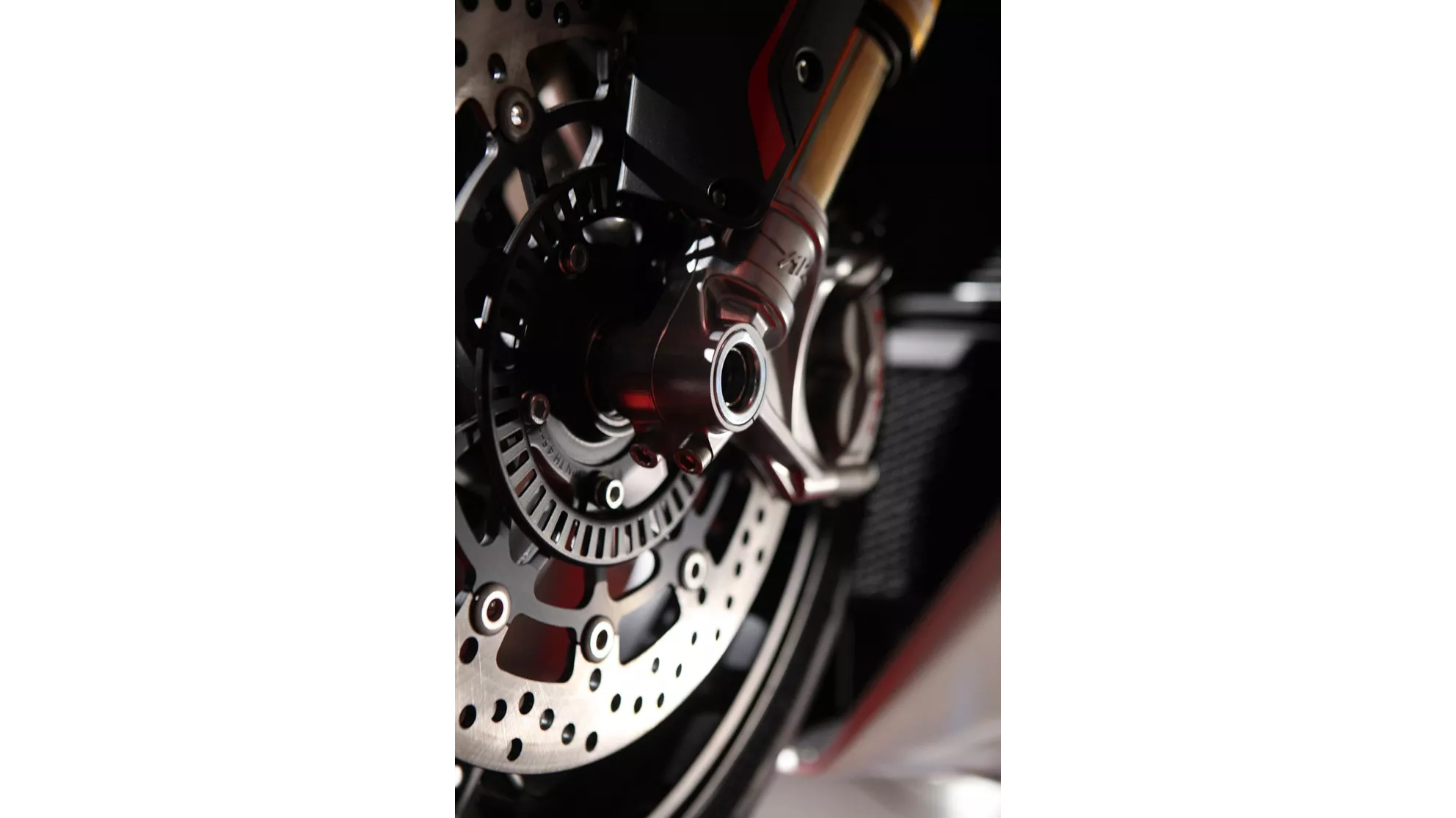 MV Agusta F4 RR - Image 7 MV Agusta F4 RR - Image 7