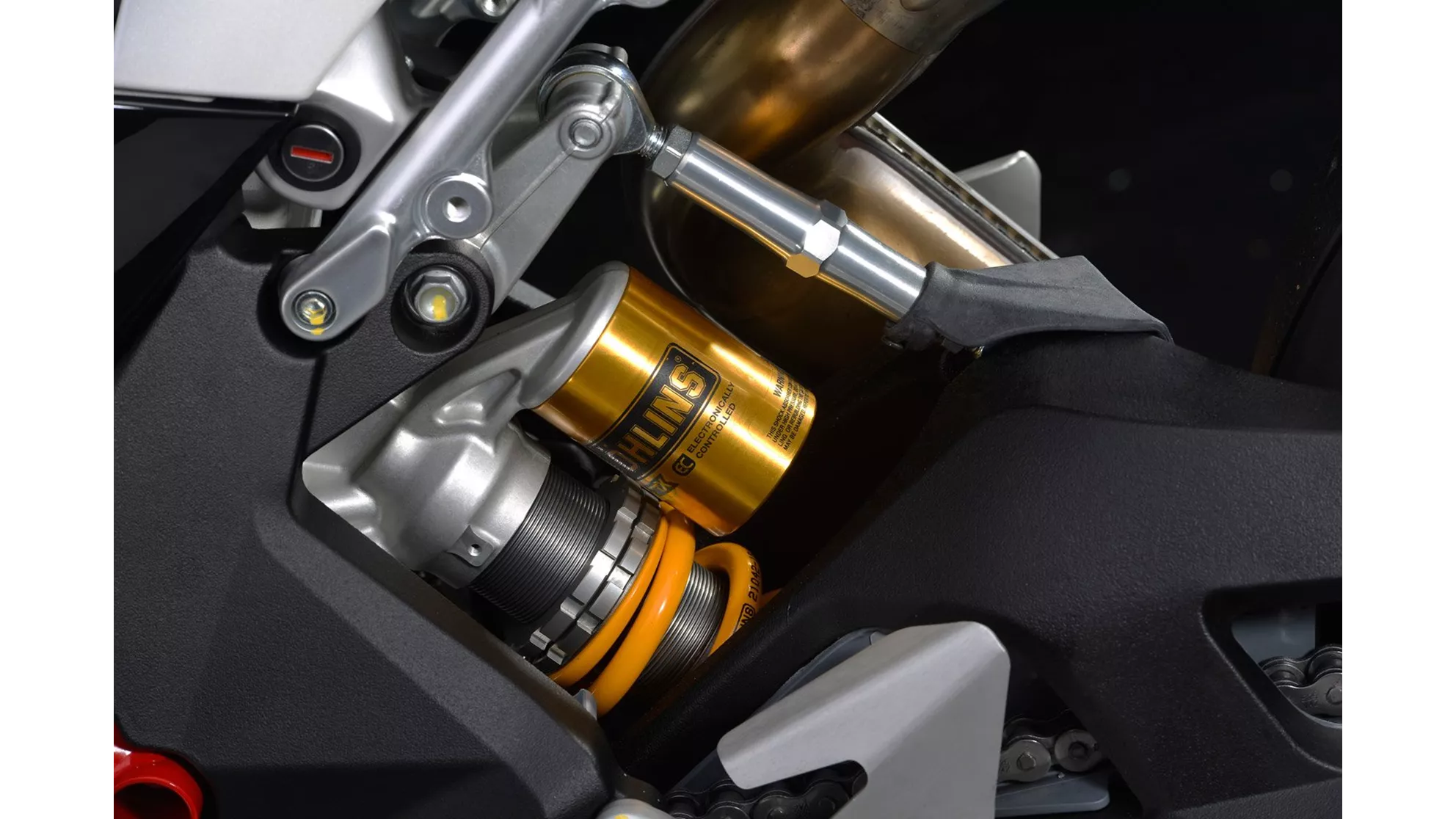 MV Agusta F4 RR - Image 8 MV Agusta F4 RR - Image 8