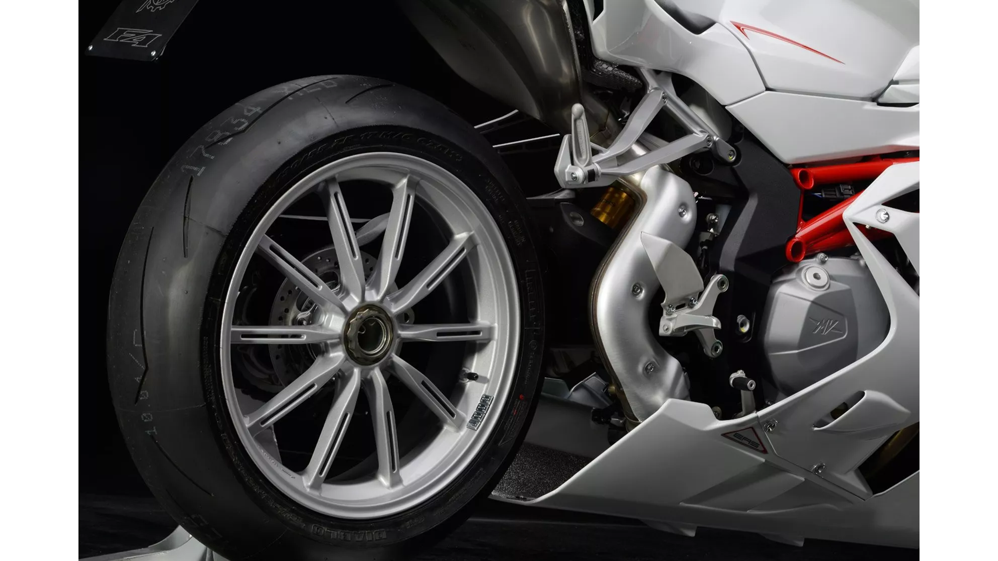 MV Agusta F4 RR - Image 10 MV Agusta F4 RR - Image 10