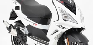 Peugeot Speedfight 3 50 LC 2014 vs Peugeot Speedfight 3 50 2T AC 2012