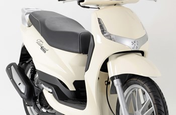 Peugeot Tweet 125 2014 - Bild 2