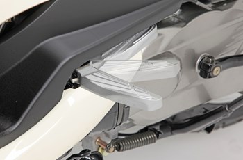 Peugeot Tweet 125 2014 - Bild 7