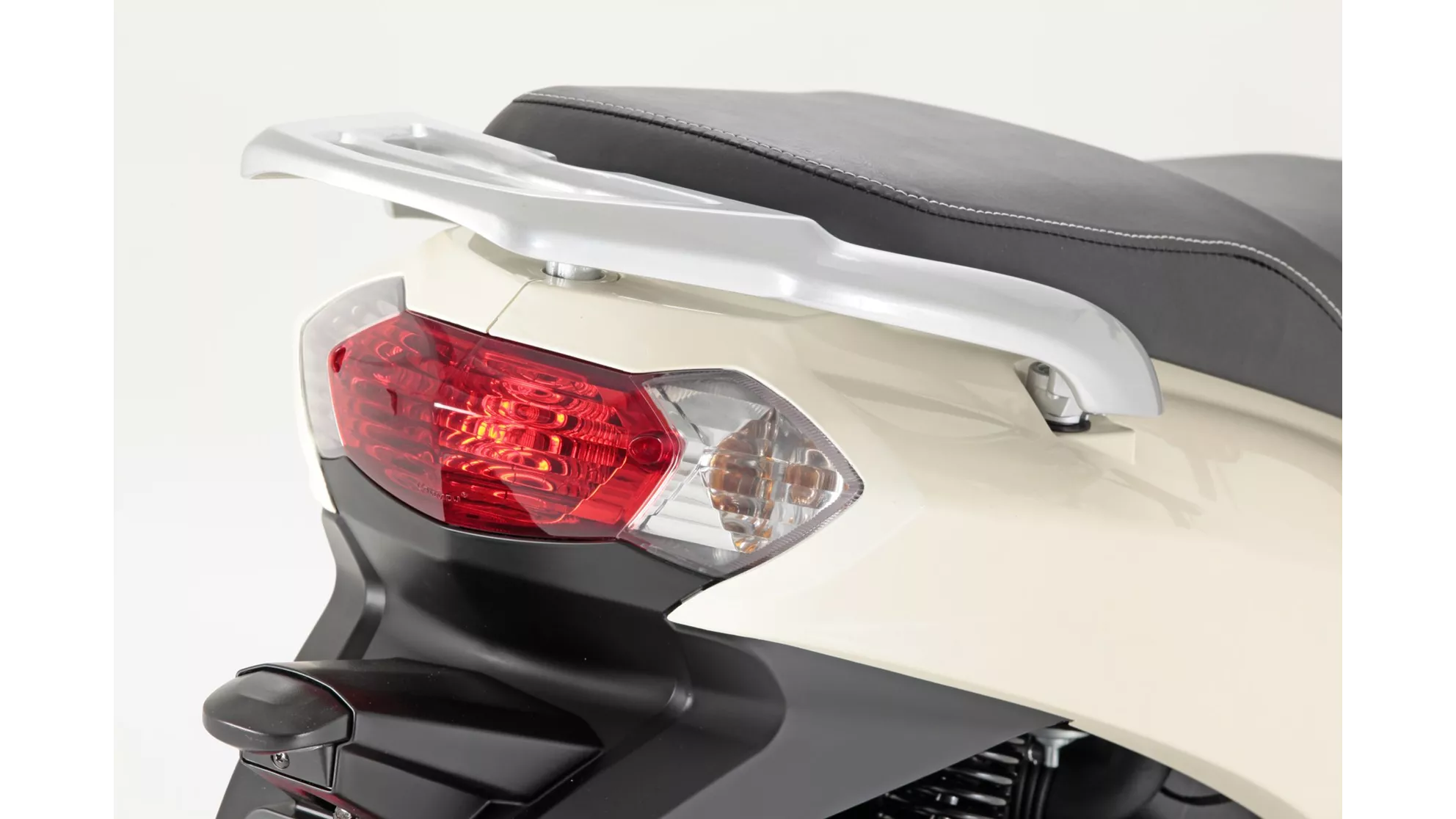 Peugeot Tweet 125 - Image 6 Peugeot Tweet 125 - Image 6