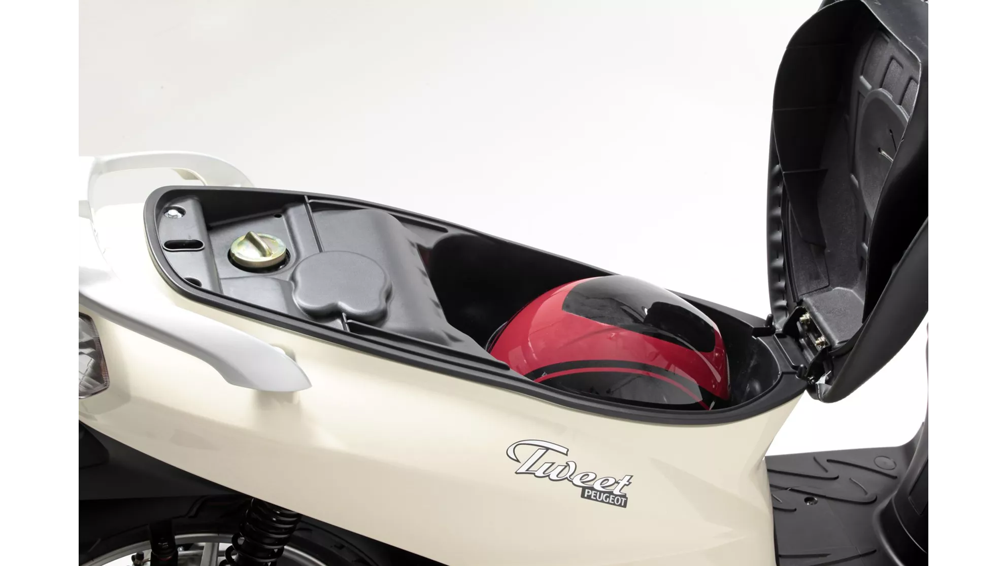 Peugeot Tweet 125 - Image 7 Peugeot Tweet 125 - Image 7