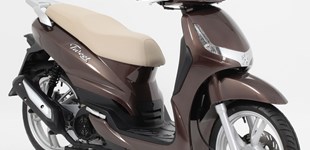 Peugeot Tweet 125 2014 vs Piaggio Liberty 125 2021