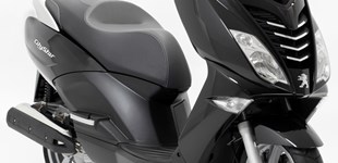 Peugeot Citystar 200 2014 vs Piaggio Beverly 300 S 2021