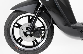 Peugeot Kisbee 50 RS 4T 2014 - Bild 4