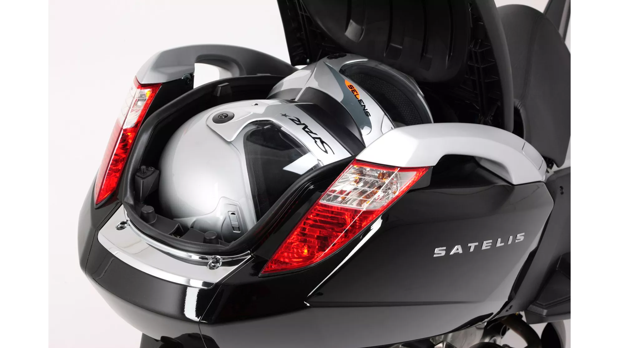 Peugeot Satelis 2 125 - Image 2 Peugeot Satelis 2 125 - Image 2