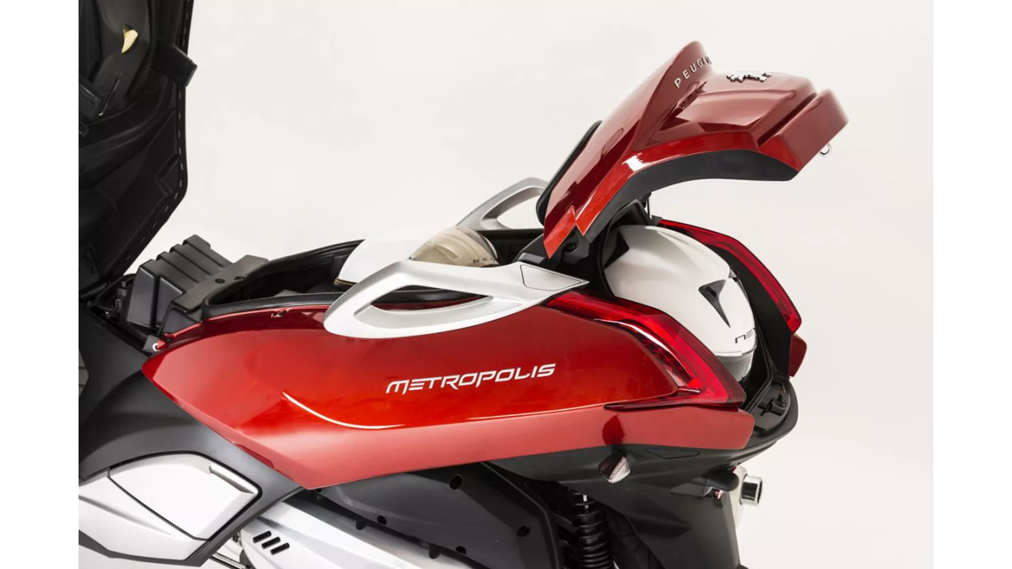 Peugeot Metropolis 400 - Image 3 Peugeot Metropolis 400 - Image 3