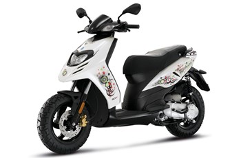 Piaggio Typhoon Sport 50 2T 2014 - Bild 3 Piaggio Typhoon Sport 50 2T 2014 - Bild 3