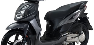 Peugeot Tweet 125 2020 vs Sym Symphony SR 125 2014 Peugeot Tweet 125 2020 vs Sym Symphony SR 125 2014