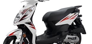 Sym Orbit II 50 2T 2014 vs Peugeot Kisbee 50 4T 2013