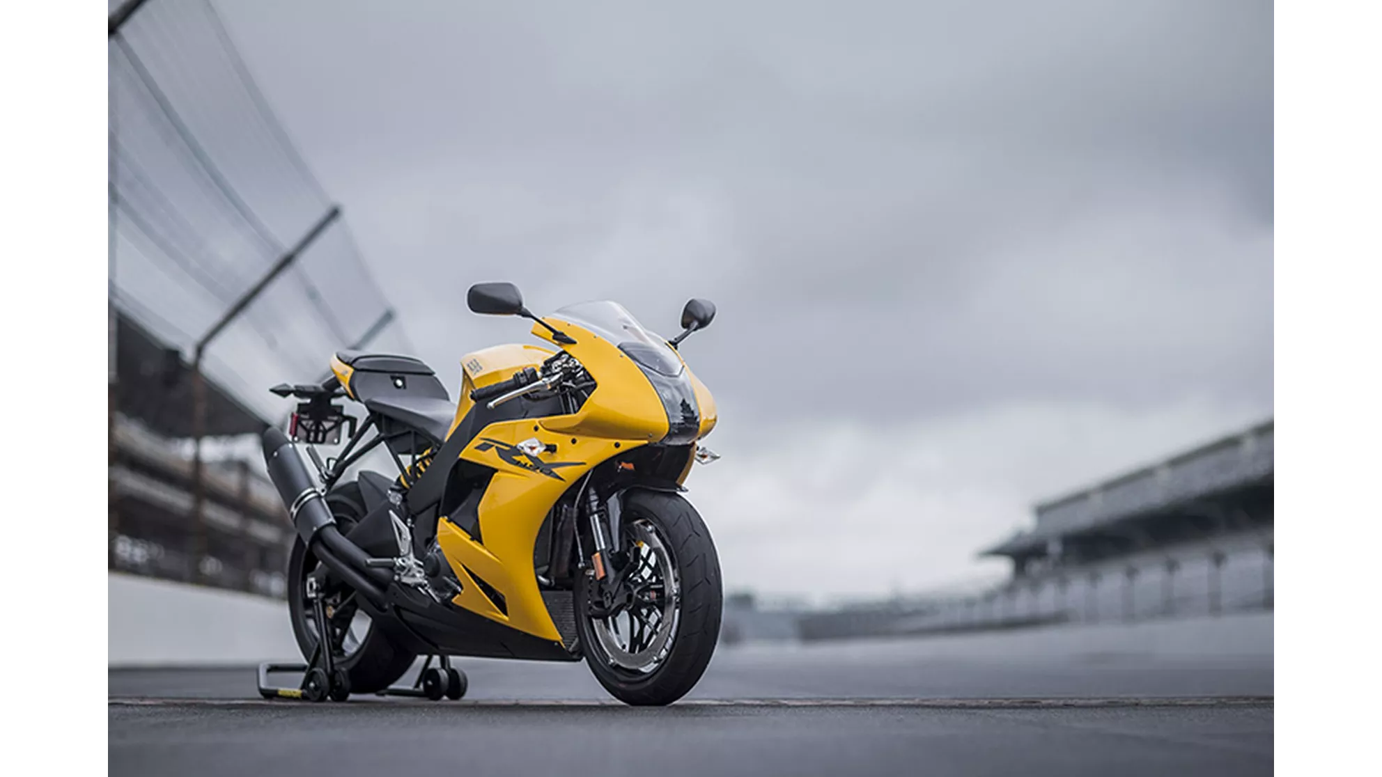 EBR 1190 RX - Image 2 EBR 1190 RX - Image 2