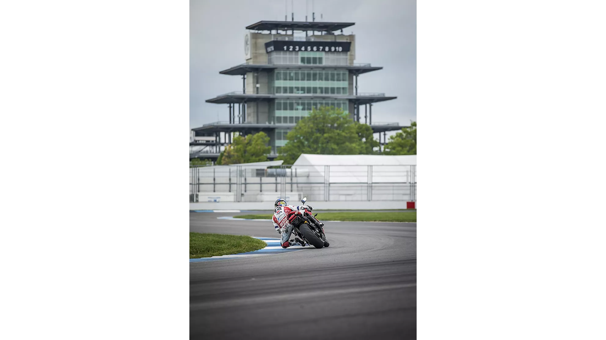 EBR 1190 RX - Image 13 EBR 1190 RX - Image 13