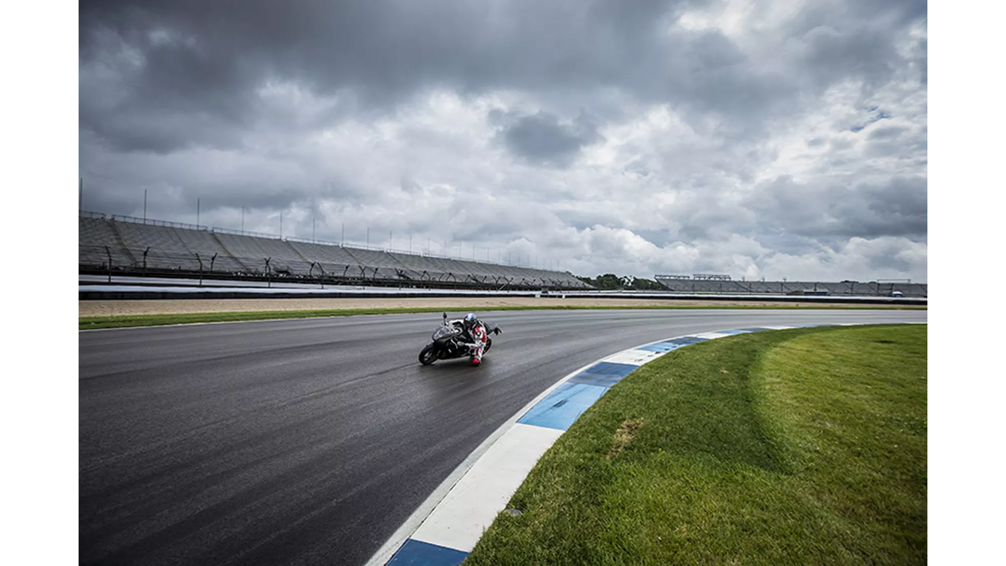 EBR 1190 RX - Image 16 EBR 1190 RX - Image 16