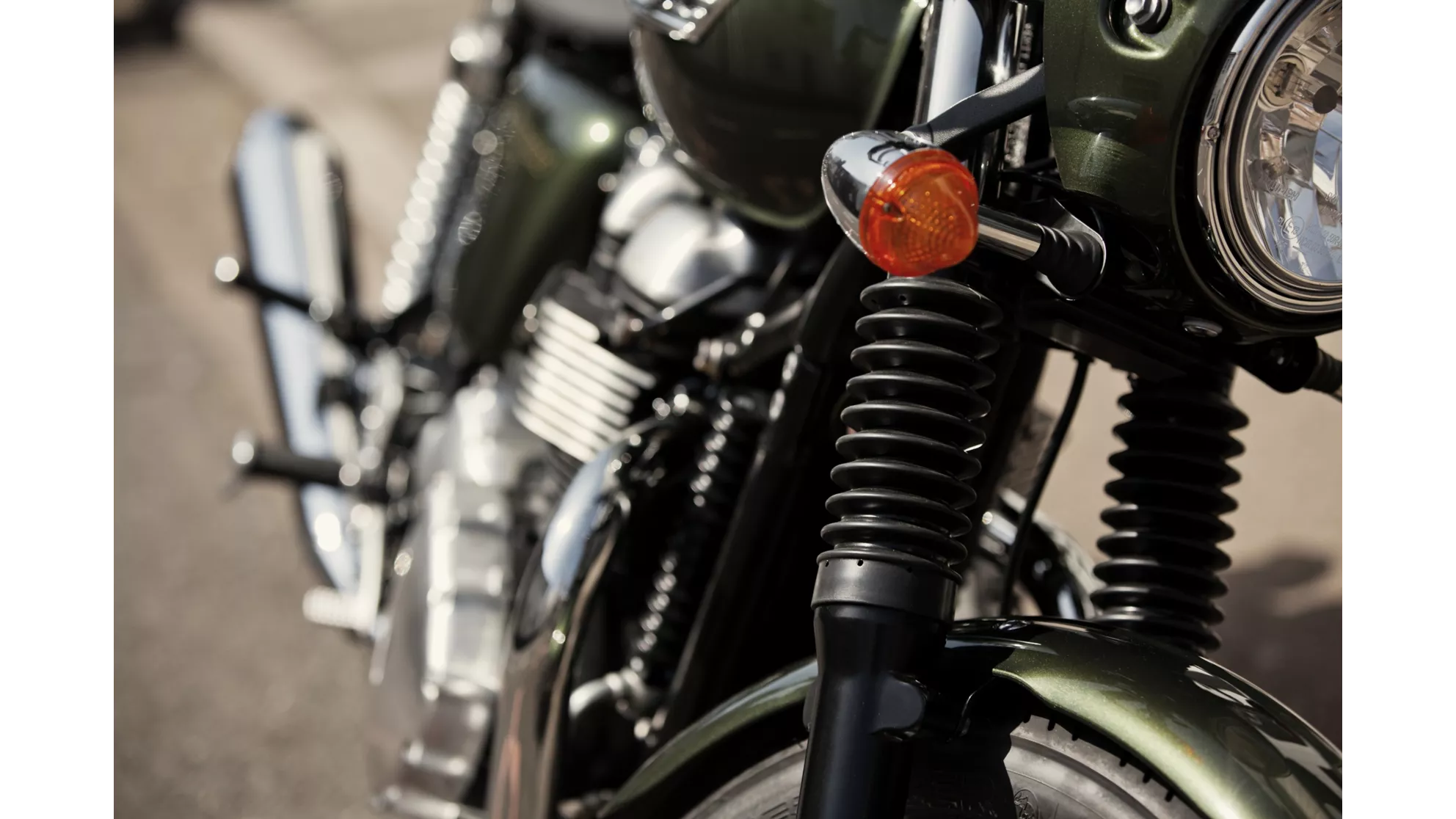 Triumph Thruxton - Image 6 Triumph Thruxton - Image 6
