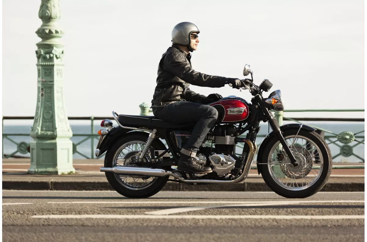 Triumph Bonneville T100 Triumph Bonneville T100